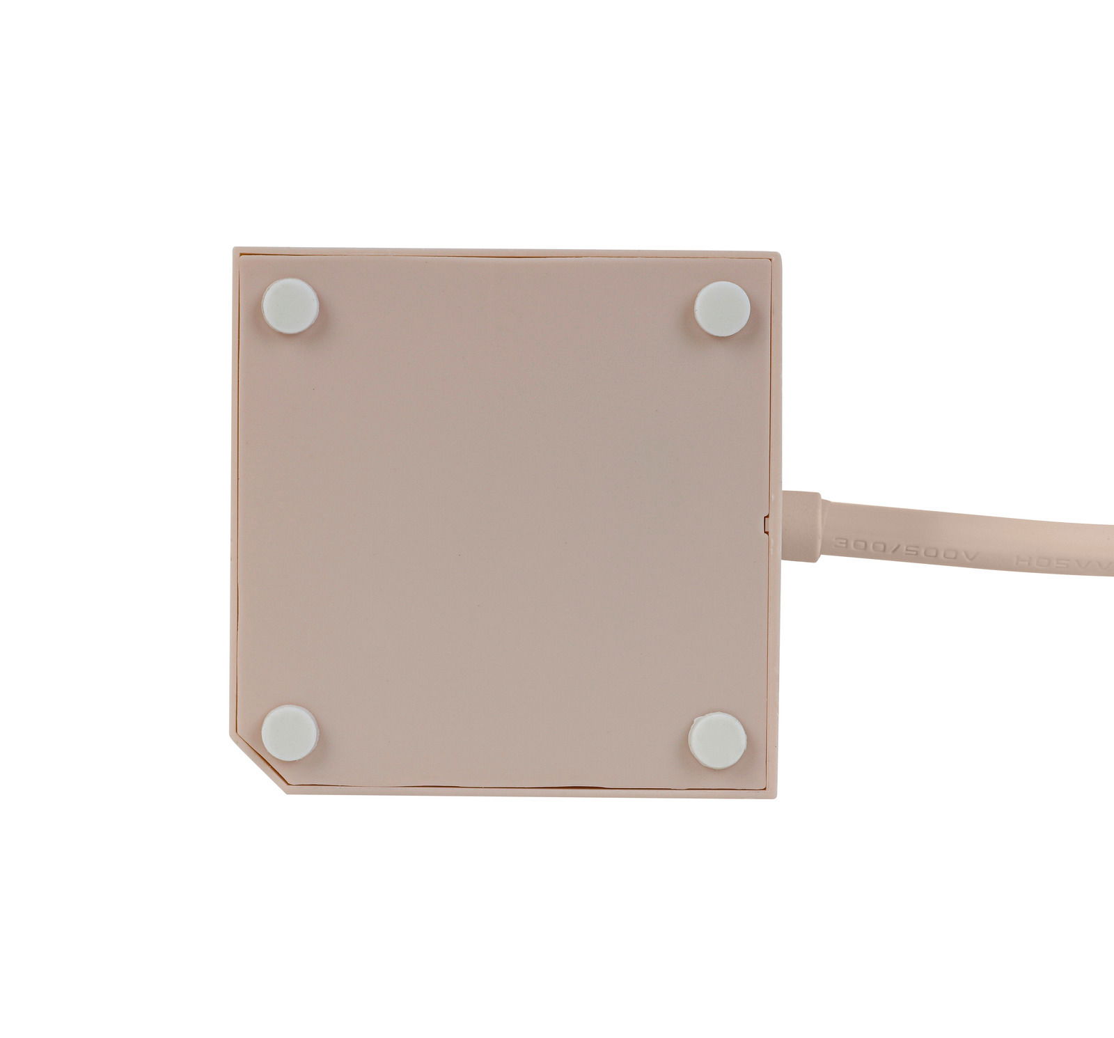 Ansicht von unten eines Steckdosenwürfels mit vier runden Füßen und einem angeschlossenen Kabel.