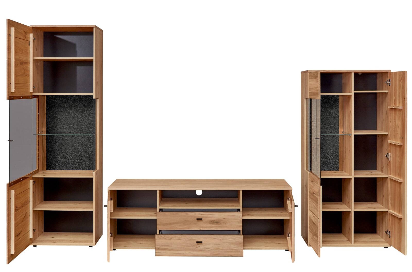 Vooraanzicht van een driedelige houten woonkamermeubelset met twee hoge vitrinekasten en een laag tv-meubel, met open deuren, glazen vitrinepanelen, legplanken en lades op witte achtergrond