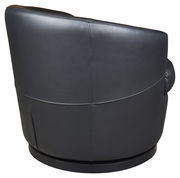 Rückansicht eines schwarzen, modernen Sessels mit glattem Lederbezug.