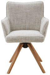 Frontansicht eines modernen Armlehnstuhls mit grauem Stoffbezug und Holzbeinen.