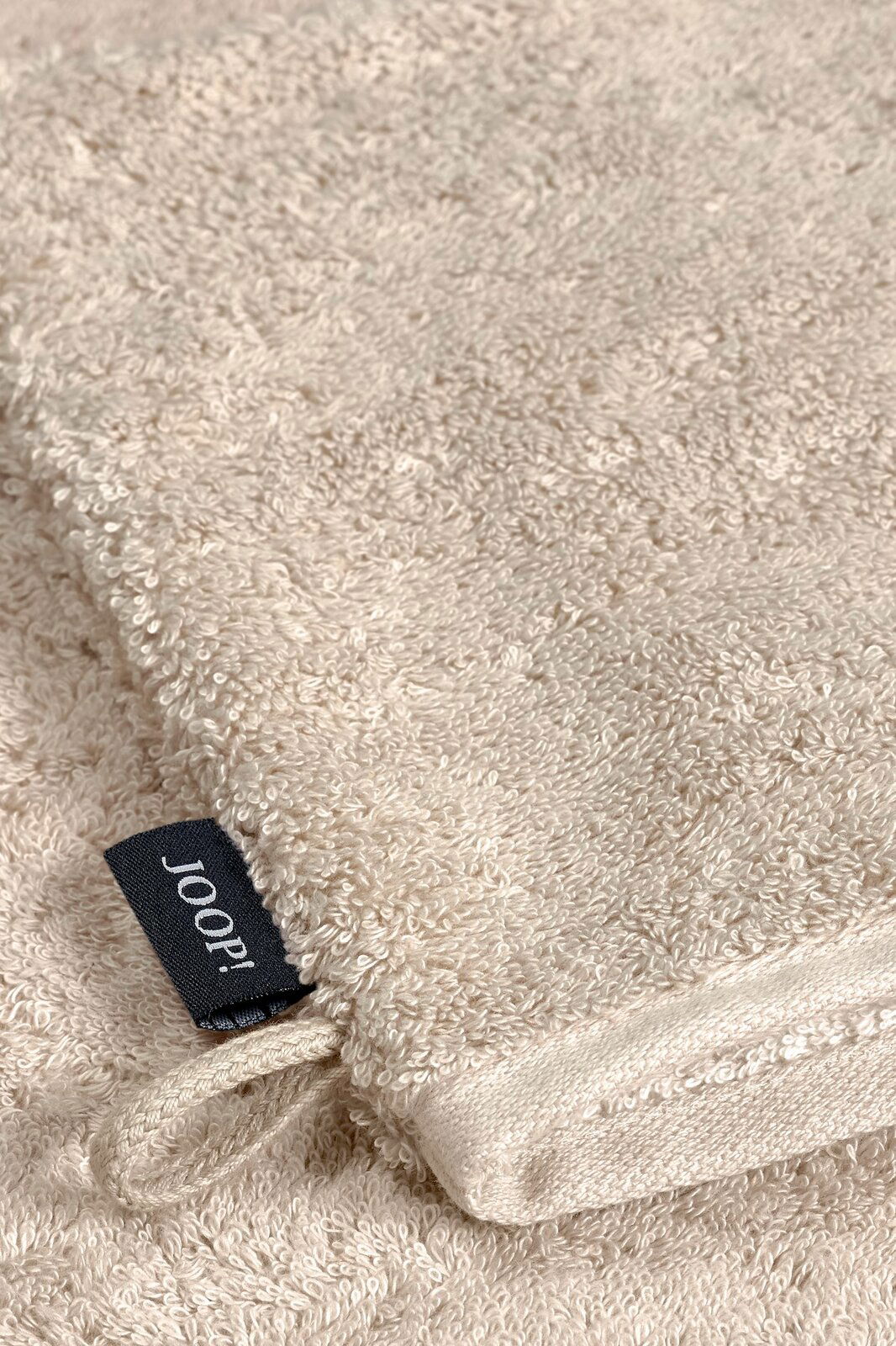JOOP! Waschhandschuh DOUBLEFACE CLASSIC Beiger Waschhandschuh aus Frottee mit schwarzem Joop-Label, Nahaufnahme