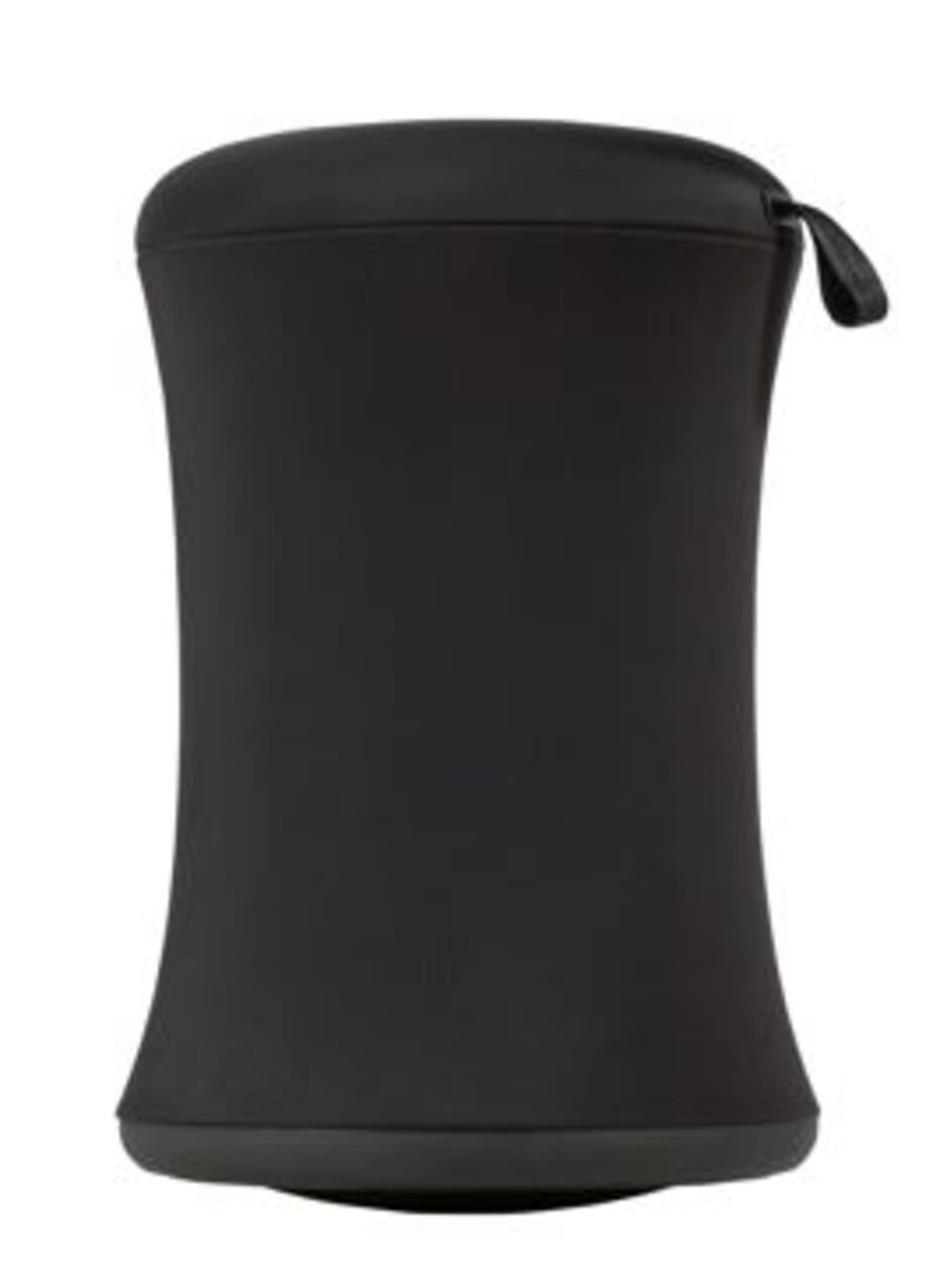 Schwarzer XORA Sitzhocker der Serie BOBO, seitliche Ansicht mit Trageschlaufe.