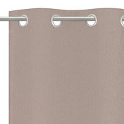 Beige Ösenschal aus Stoff, Nahaufnahme von oben mit sichtbaren Metallösen.