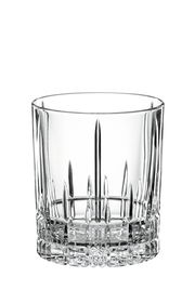 Kristallklares Perfect D.O.F. Glas mit elegantem Schliff, seitliche Perspektive