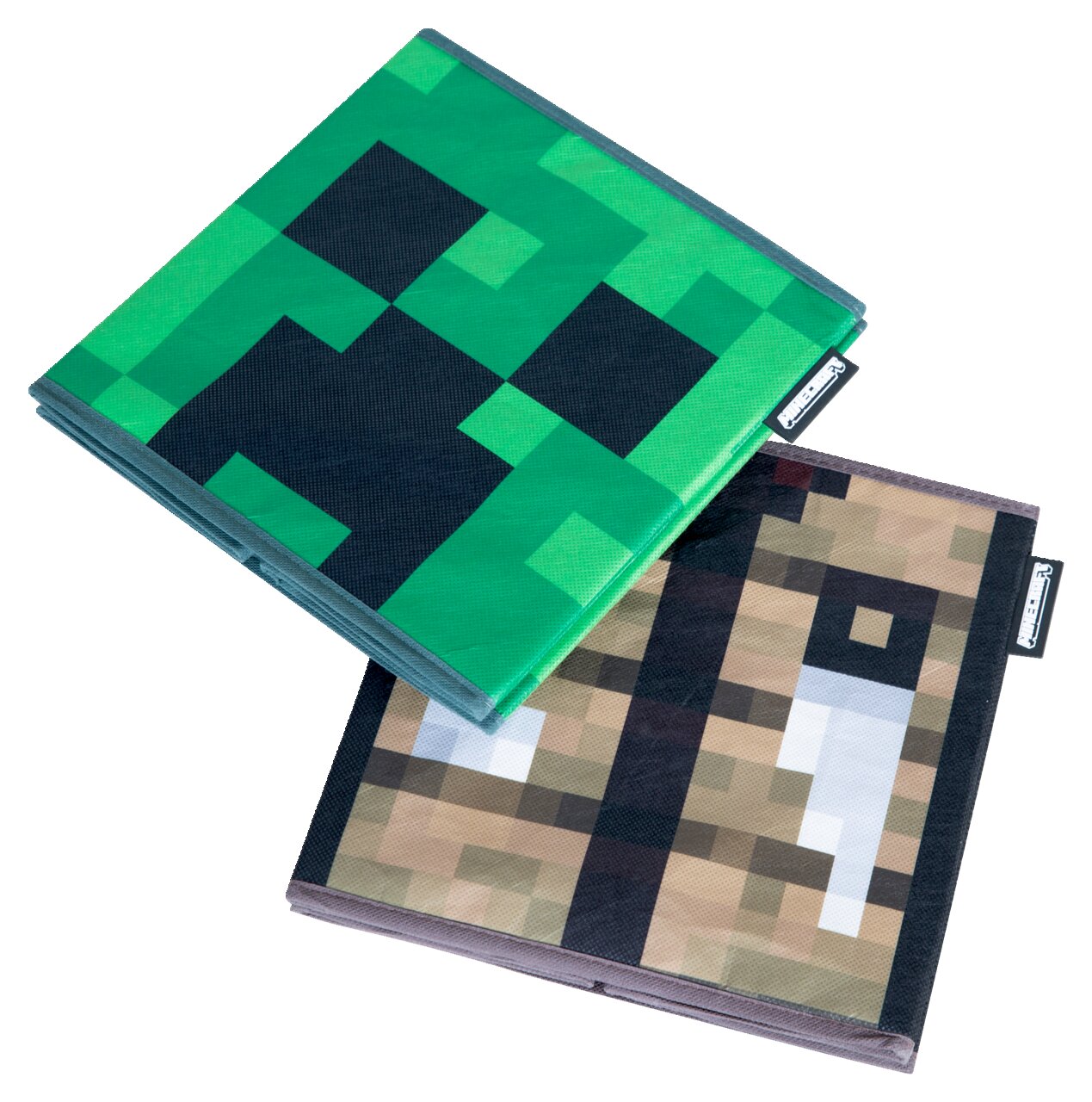 Twee opgevouwen Minecraft-handdoeken met pixelontwerp (groen Creeper-gezicht en bruin motief) in schuin bovenaanzicht op een witte achtergrond