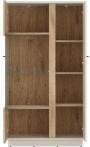 Open houten hoogkast met meerdere planken, vooraanzicht