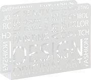 Moderner Zeitungsständer aus Metall mit ausgestanzten Wörtern wie 'DESIGN' und 'ART', seitliche Perspektive.