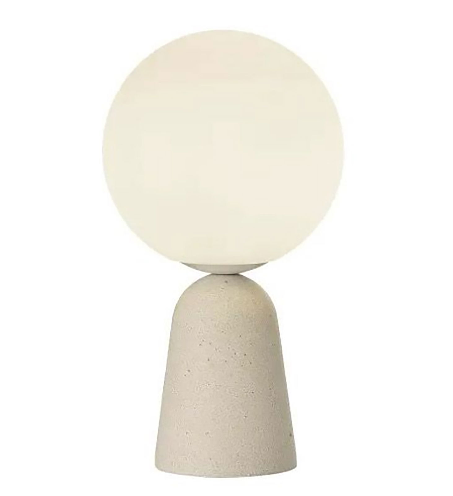 Moderne Tischleuchte mit kugelförmigem, weißem Lampenschirm und konischem, steinfarbenem Sockel, frontal abgebildet.