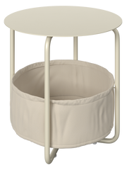 Runder Beistelltisch mit cremefarbenem Metallgestell und Stoffkorb, seitliche Perspektive