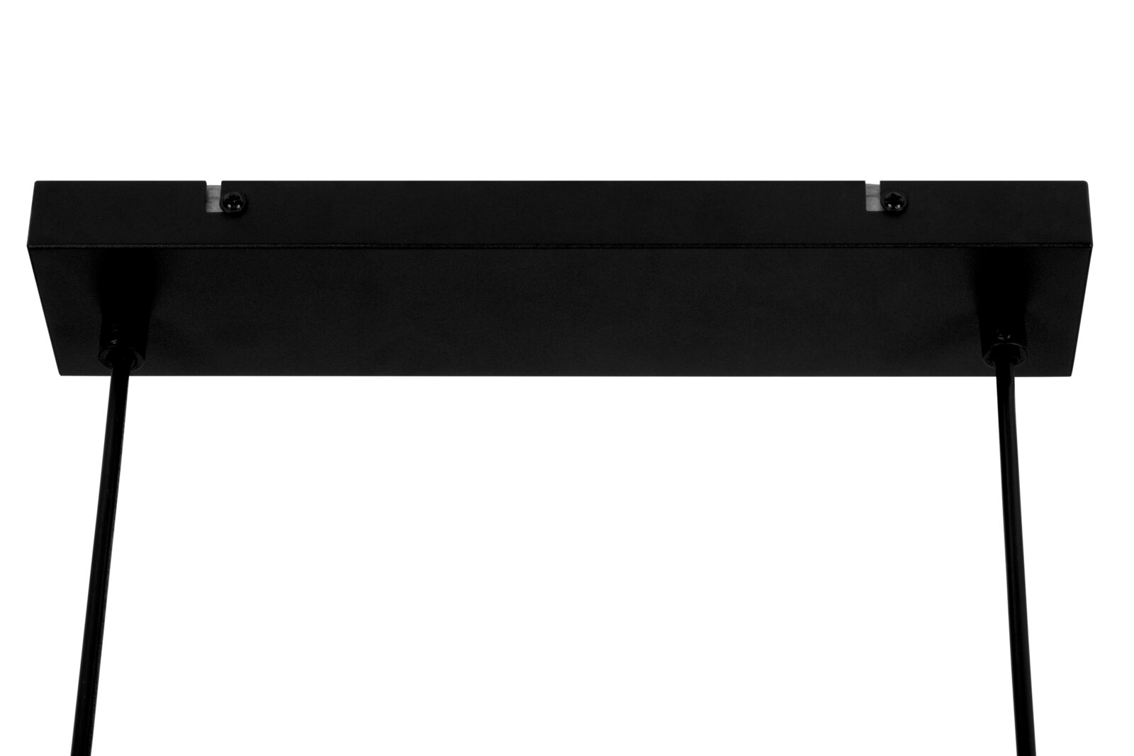 Schwarze rechteckige Deckenhalterung einer Hängeleuchte, von unten betrachtet