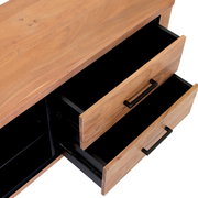 Holz-Lowboard mit zwei geöffneten Schubladen, Ansicht von oben