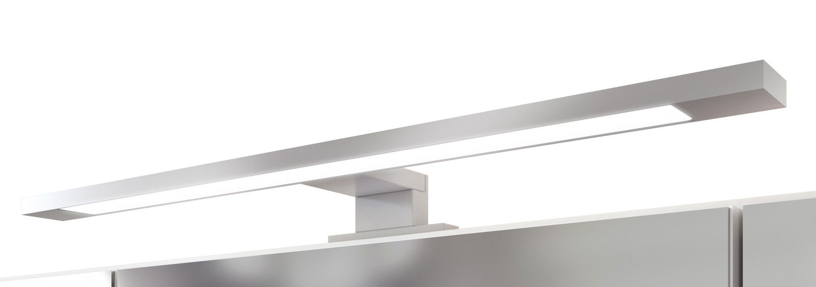 Moderne LED-Leuchte in silberner Ausführung, montiert auf einem Spiegelschrank, seitliche Perspektive