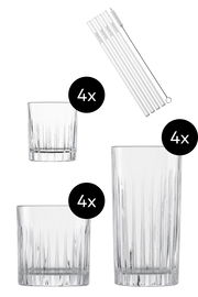 Set aus 17 Teilen: 8 Gläser in zwei Größen und 8 Glasstrohhalme mit Reinigungsbürste, seitliche Ansicht.