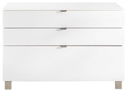 Weißes Sideboard mit drei Schubladen, frontale Ansicht