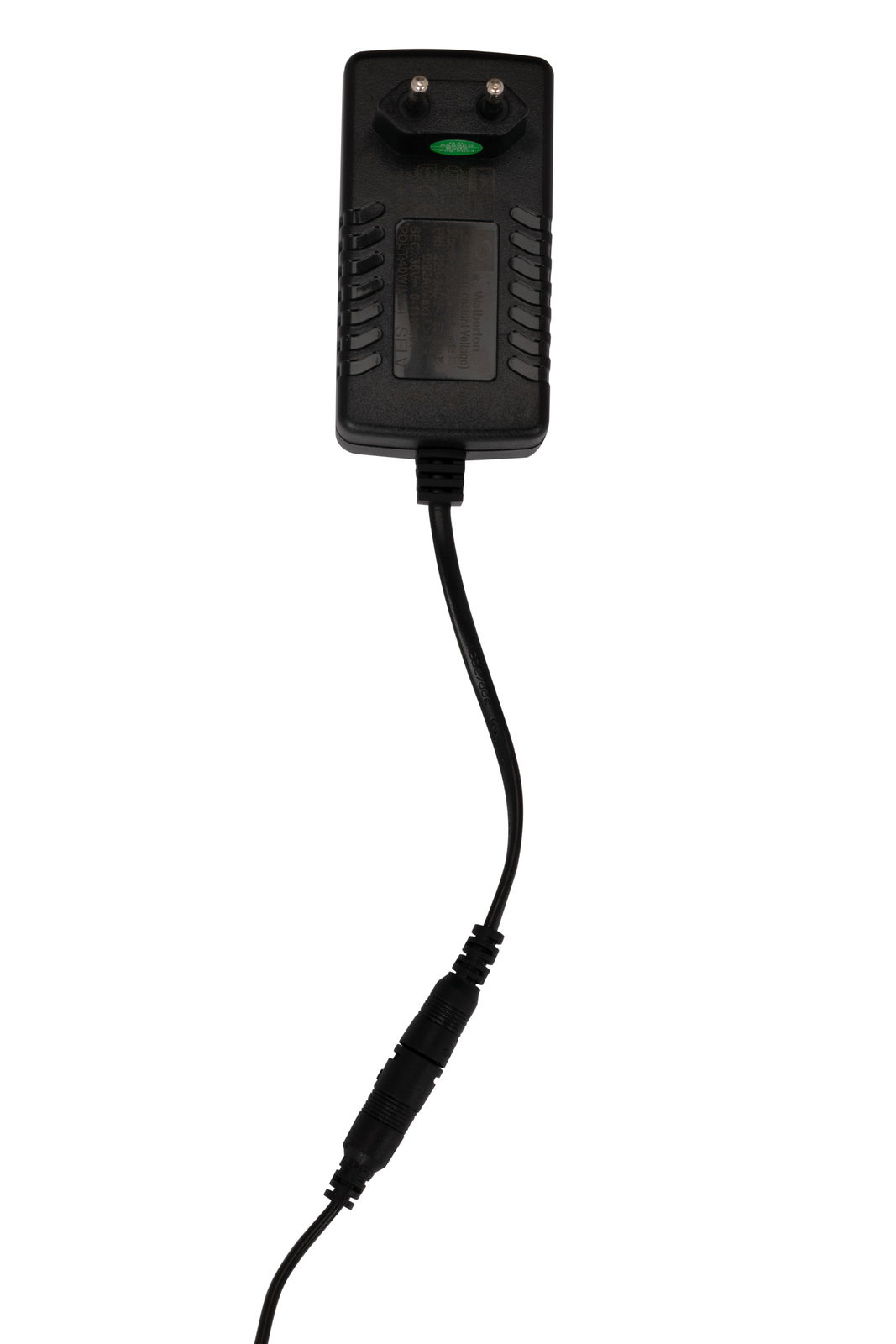 Schwarzes Netzteil mit Kabel, Ansicht von oben