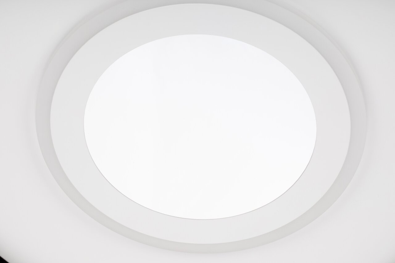 Runde LED-Deckenleuchte in Weiß, von unten betrachtet