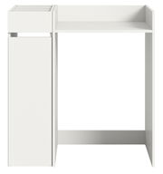 Frontale Ansicht eines weißen Waschmaschinenumbausets mit Ablagefläche und seitlichem Fach.