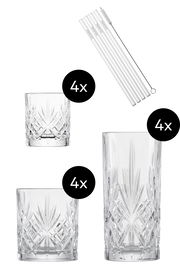 Set aus 17 Teilen bestehend aus 8 Kristallgläsern in zwei Größen und 5 Glasstrohhalmen mit Reinigungsbürste, seitliche Ansicht.