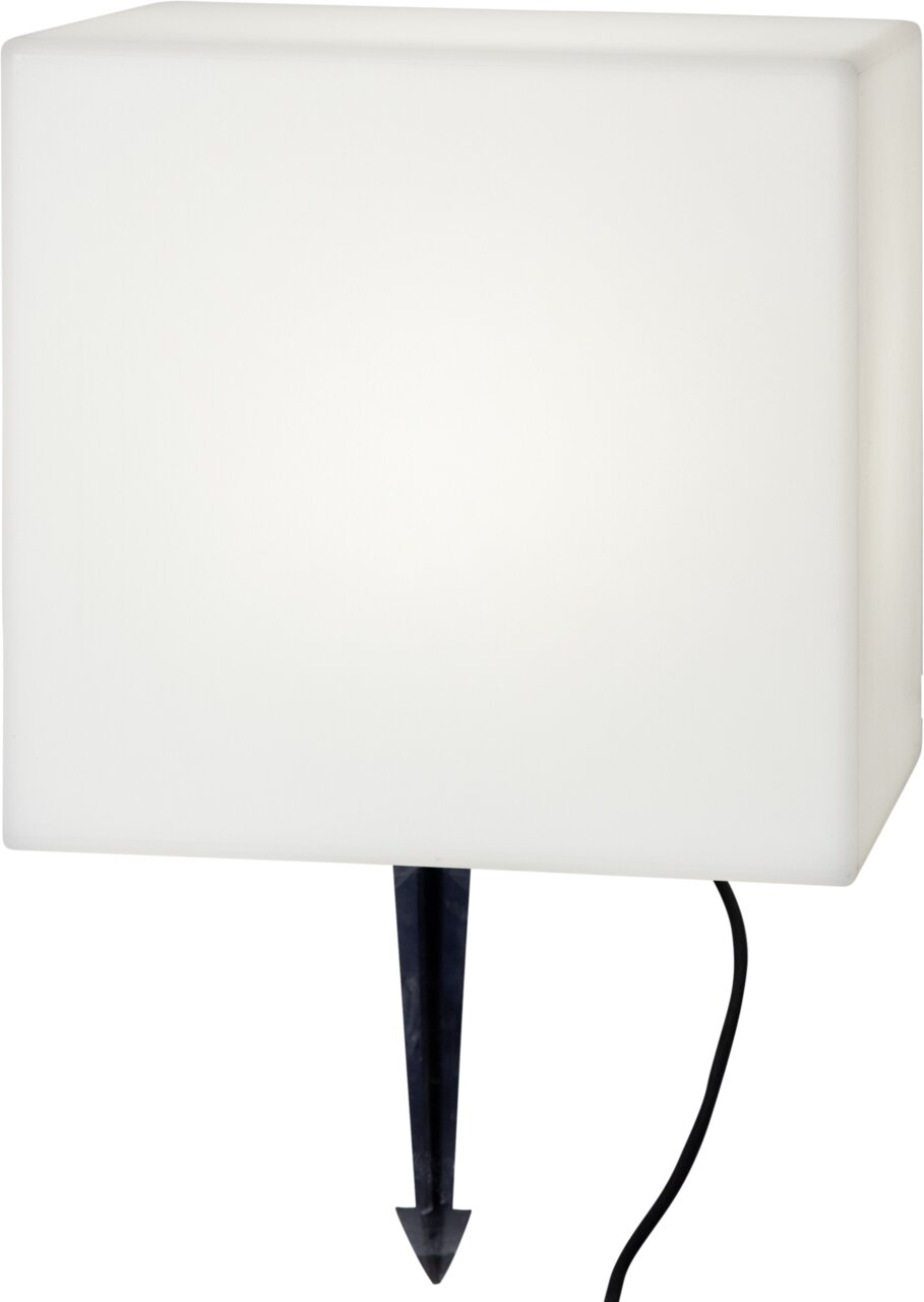 STAR TRADING Außen-Dekoleuchte SQUARE Weiße, würfelförmige Außenleuchte mit Erdspieß und schwarzem Kabel, freigestellt vor weißem Hintergrund, Frontansicht.