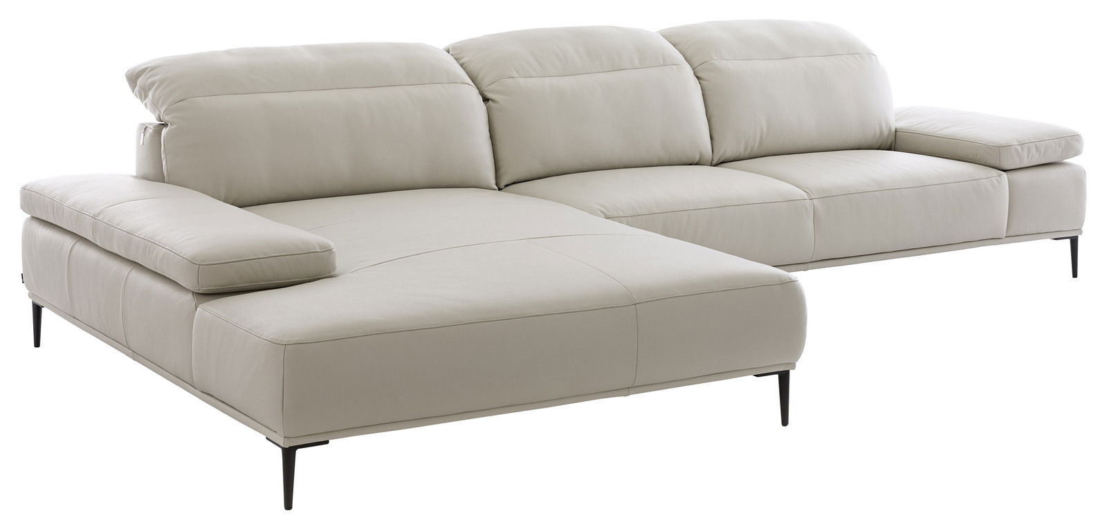 Beige Longchairkombination aus Leder mit drei Sitzplätzen und schwarzen Metallfüßen, seitliche Perspektive