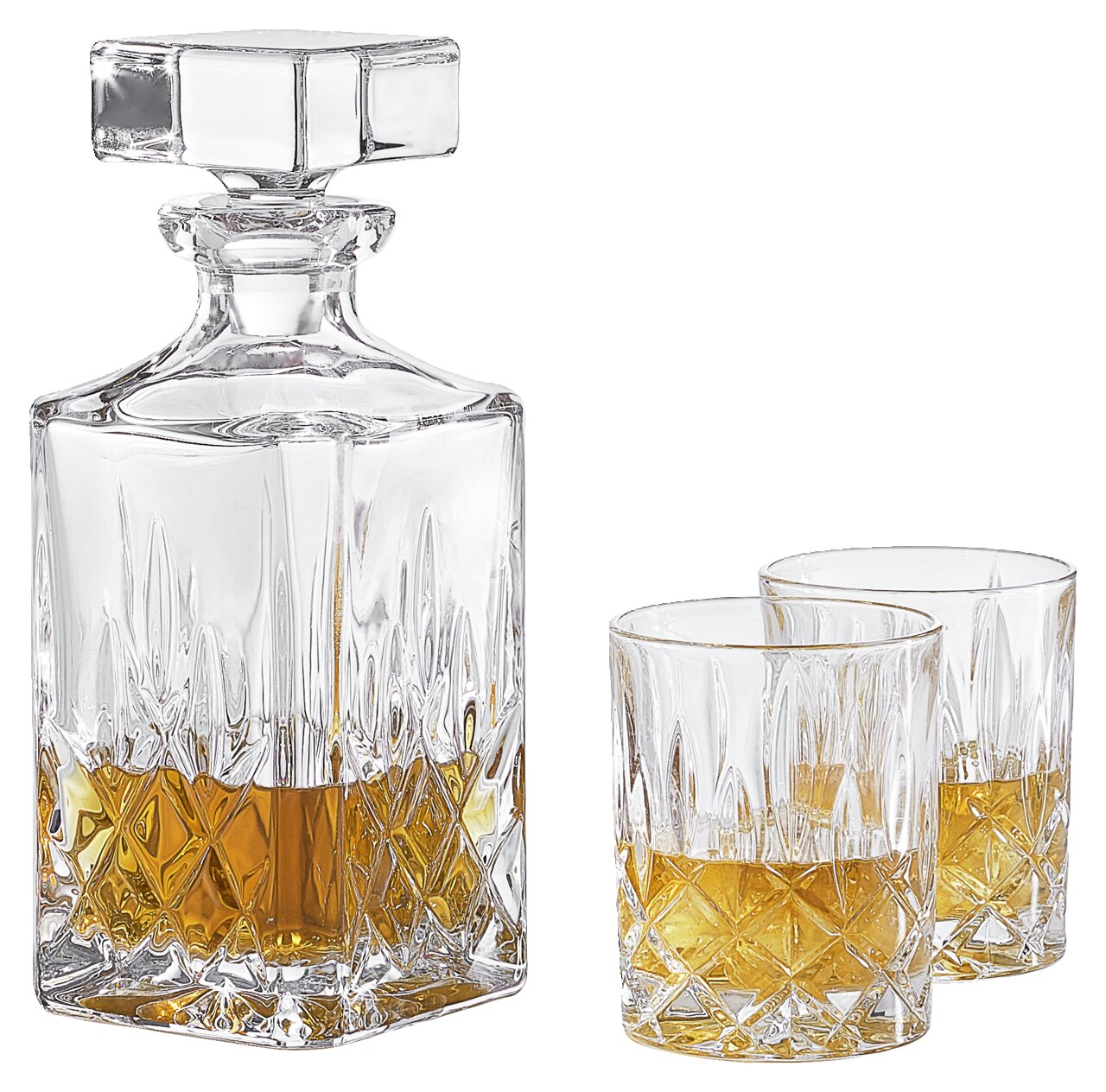 Kristallklares Whisky-Set bestehend aus einer Karaffe und zwei Gläsern, seitliche Perspektive