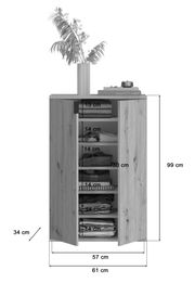 Garderobenkombination aus Holz mit offenen Türen, zeigt mehrere Regalböden mit gefalteter Kleidung. Obenauf steht eine Vase mit Pflanzen und ein Stapel Bücher. Frontalansicht.
