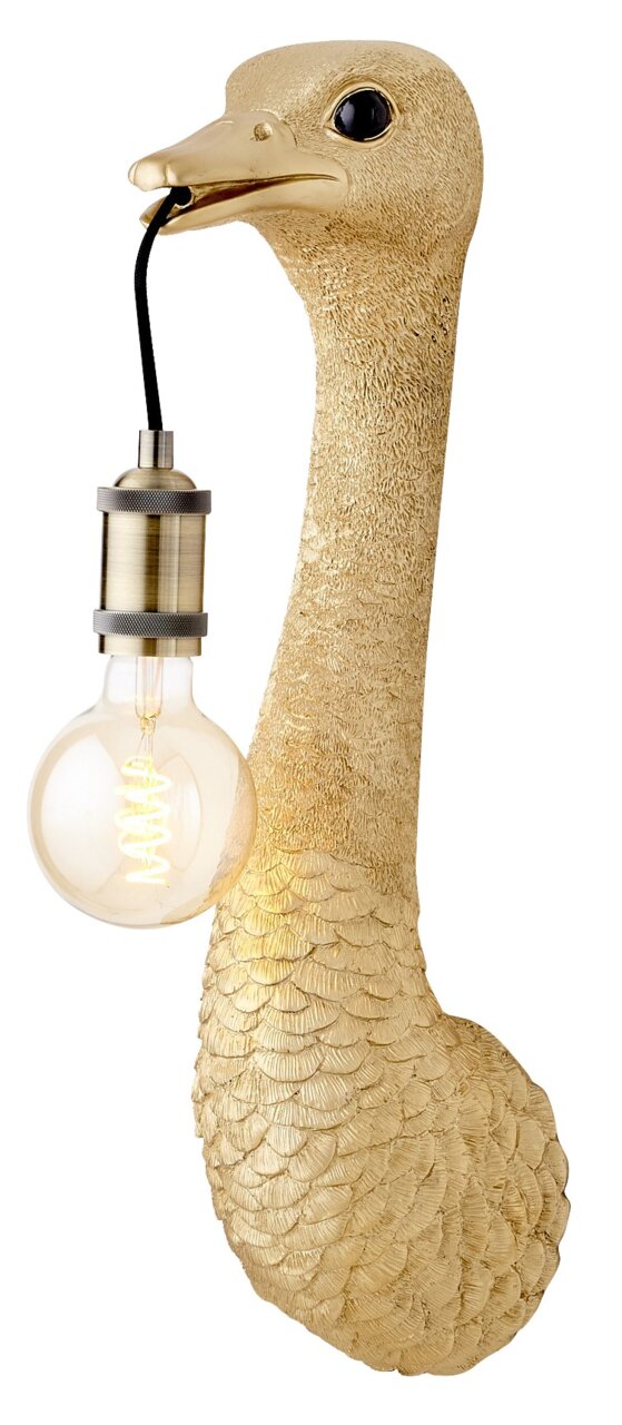 Goldene Wandleuchte in Form eines Straußenkopfes mit einer Glühbirne im Schnabel, seitliche Perspektive.