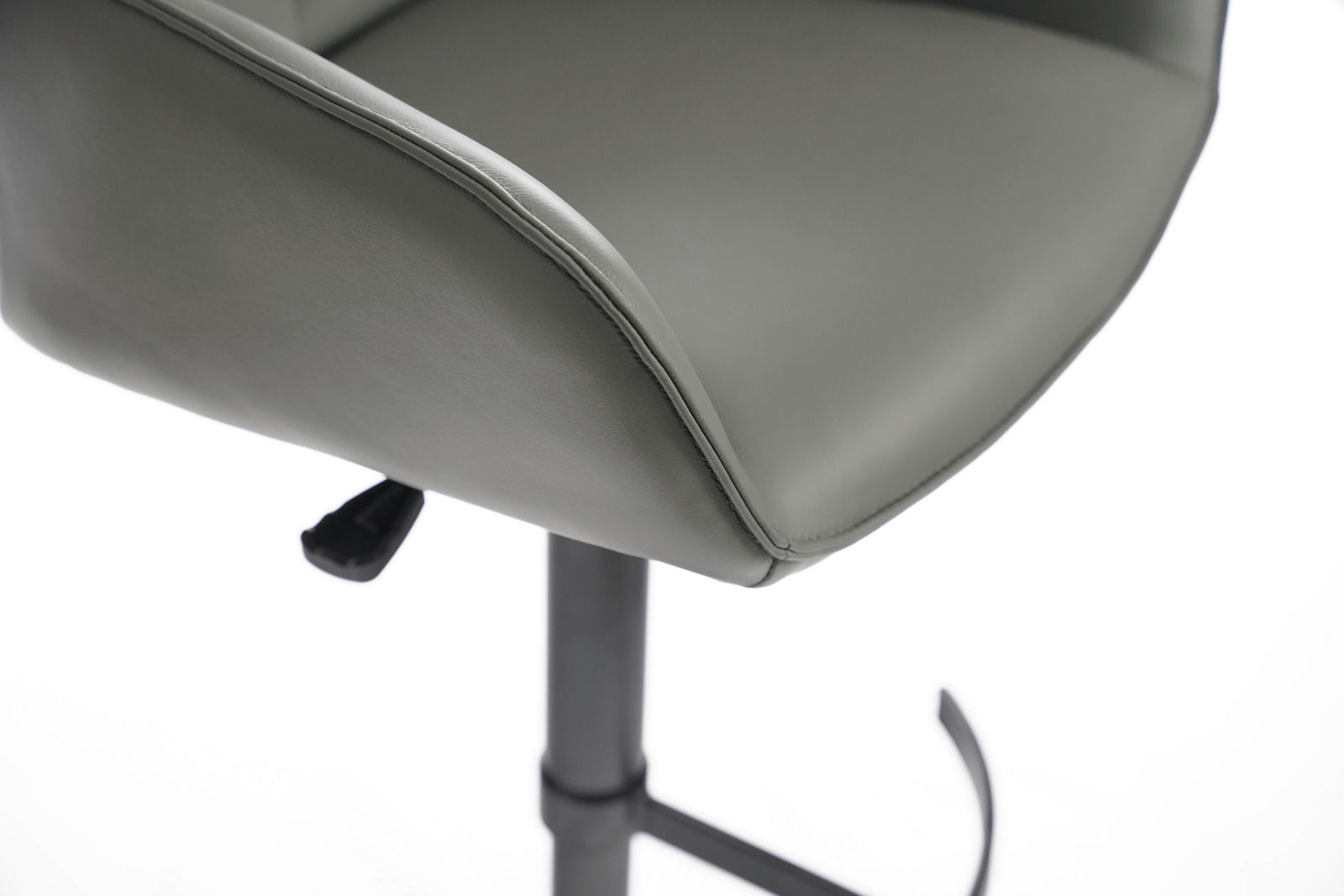 Novel Barhocker YUKI Nahaufnahme eines grauen Barhockersitzes mit verstellbarem Hebel, seitliche Perspektive