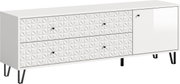Weißes Sideboard mit geometrisch gemusterten Schubladenfronten, schwarzem Knopfgriffen und schwarzen Metallfüßen, perspektivische Ansicht schräg von vorn.