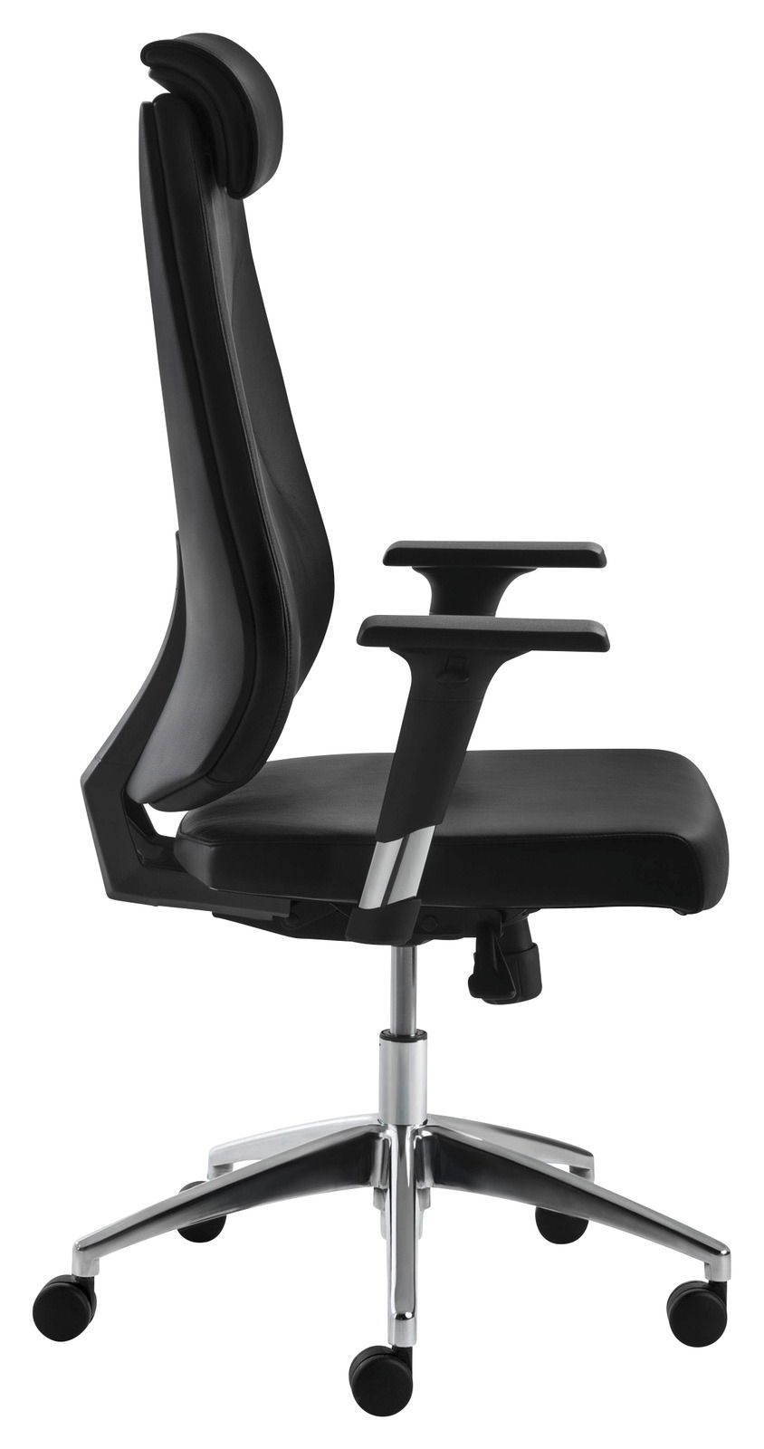 Seitliche Ansicht eines schwarzen Chefsessels mit verstellbaren Armlehnen und Kopfstütze auf einem fünfarmigen Rollfuß.