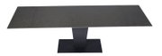 Moderne eettafel met donker tafelblad en centrale poot, gezien van bovenaf