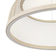 Nahaufnahme einer modernen LED-Hängeleuchte mit einem eleganten, gitterartigen Design in seitlicher Perspektive.