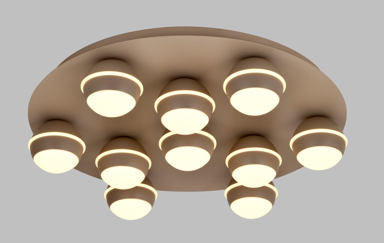 Moderne led-plafondlamp met negen ronde lampen, gezien van onderaf.