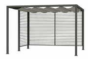 Moderne privacyafscherming van aluminium met horizontale lamellen en een golvend dak, gezien vanaf de zijkant.