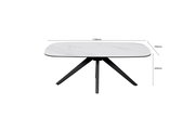 Moderner Couchtisch mit weißer Marmoroptik-Oberfläche und schwarzen Metallbeinen, seitliche Perspektive.