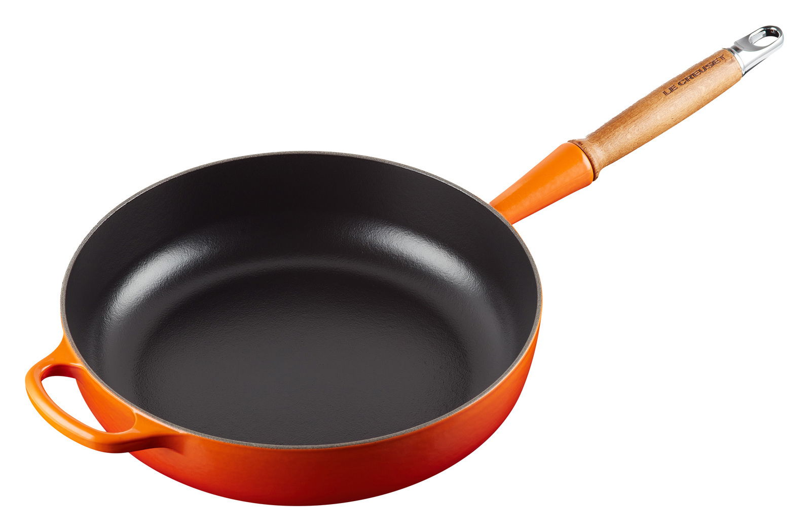 Sautepfanne 28cm in Ofenrot, seitliche Perspektive mit Holzgriff