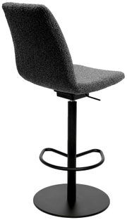 Achterkant van een moderne barkruk met een zwart metalen frame en een grijze, gestoffeerde zitting.