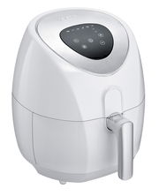 Weiße Heißluftfritteuse mit digitalem Bedienfeld, seitliche Perspektive