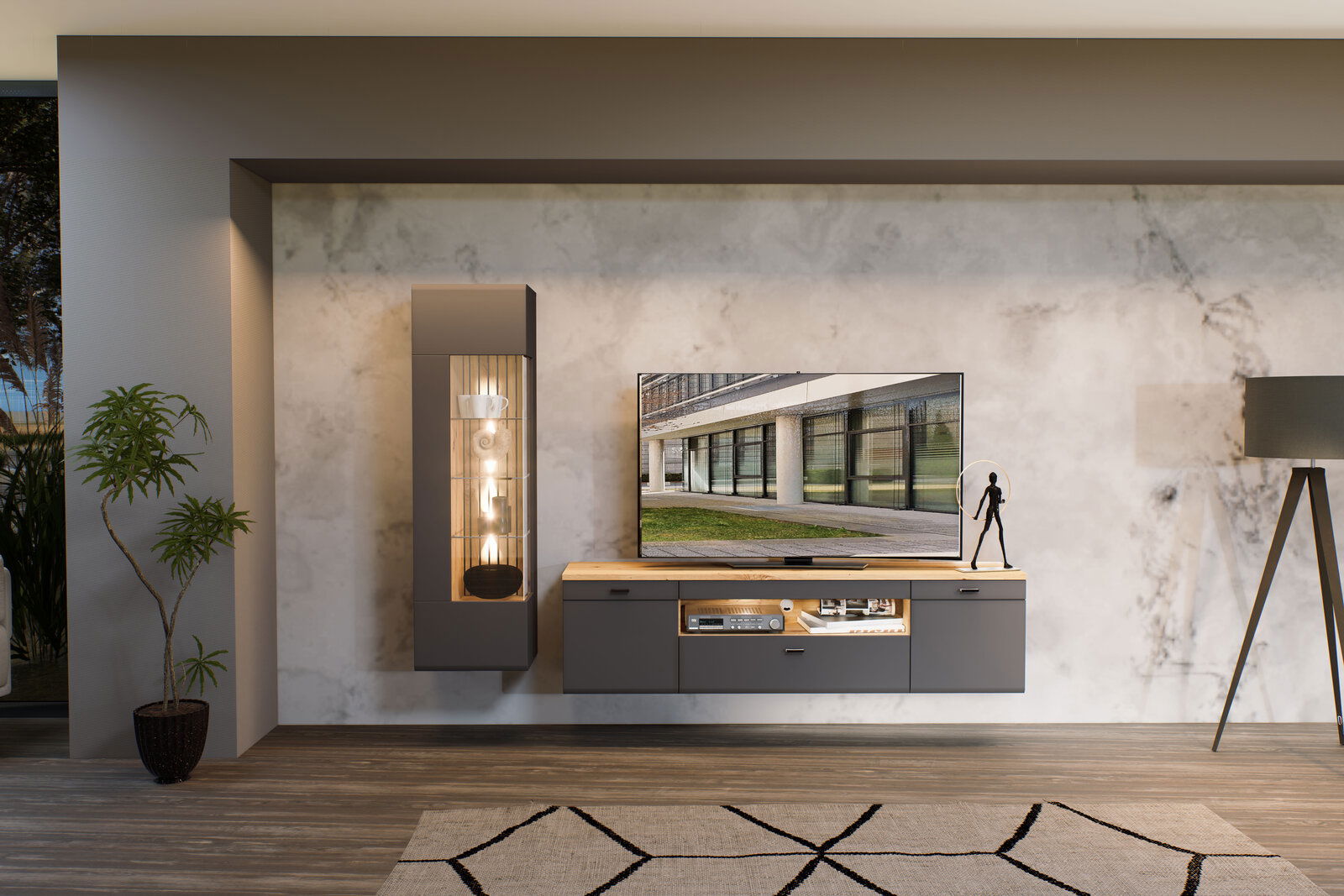 Moderne Hänge-TV-Wohnwand in grauer Farbe mit Holzakzenten, bestehend aus einem TV-Schrank und einer Vitrine, frontal betrachtet.