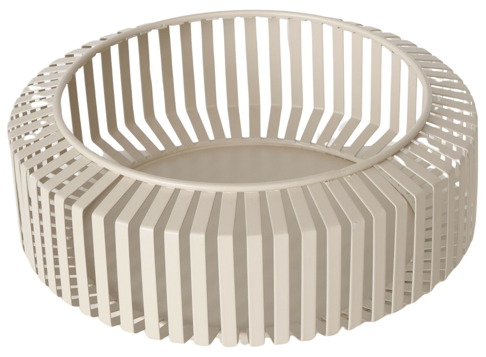 Moderne, runde Schale aus beigem Metall mit vertikalen Streben, seitliche Perspektive.