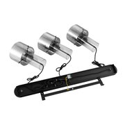 Moderne hanglamp met drie cilindervormige, transparante lampenkappen, gezien van bovenaf.