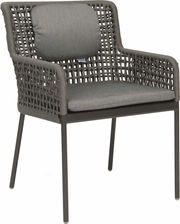 Moderner Diningsessel mit grauem Geflecht und Kissen, seitliche Perspektive