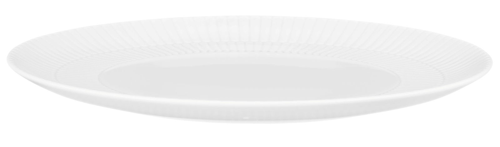 Weißer, runder Speiseteller mit feiner Rillenstruktur, seitliche Perspektive