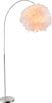 Moderne Bogen-Stehlampe mit gebürstetem Metallfuß und flauschigem, weißem Feder-Lampenschirm mit warmem Licht, freigestellt auf weißem Hintergrund, Frontansicht