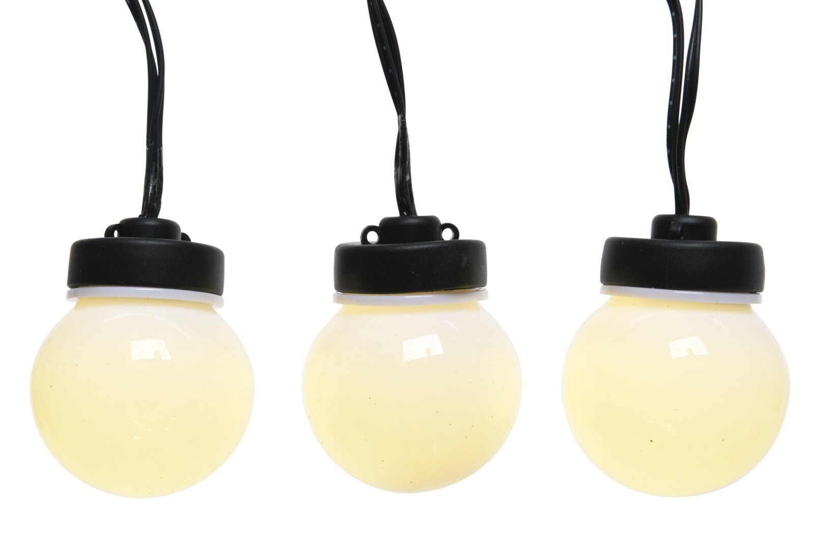 Drie ronde, hangende buitenlampen met een zwarte voet en warmwit licht, gezien van voren.