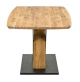Moderner Esstisch aus Holz mit quadratischer Tischplatte und stabiler Mittelsäule, frontal fotografiert.