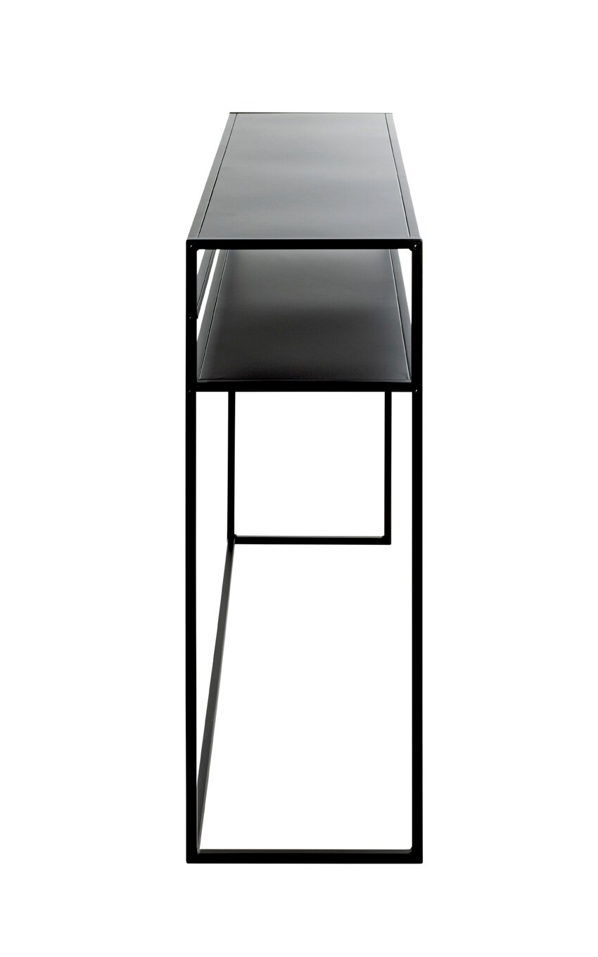 Schmales schwarzes Metall-Konsolentisch/Regal mit zwei Ablageflächen und minimalistischem Rahmen, Seitenansicht in leichter Aufsicht vor weißem Hintergrund
