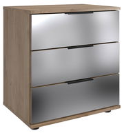 Nachtkommode mit drei Schubladen, Holzoptik und spiegelnden Fronten, seitliche Perspektive