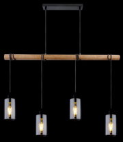 Moderne Hängeleuchte mit vier Glühbirnen, hängend an einem Holzstab, aus der Frontalperspektive.