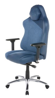 Blauer Gaming-Stuhl mit ergonomischem Design, verstellbaren Armlehnen und stabiler Basis, seitliche Perspektive